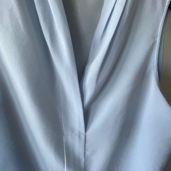 Sleeveless Top - Picture 2 of 6